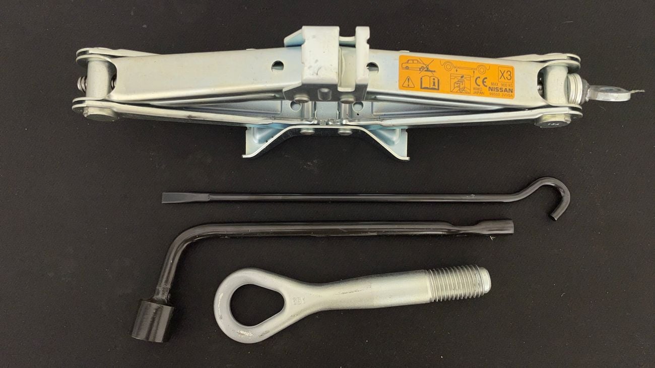 نيسان صني SV 1.6 | بدون دفعة مقدمة | اختبار القيادة في المنزل