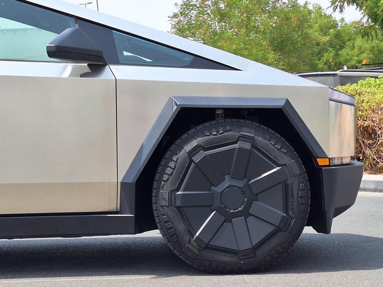 تسلا سايبرتراك Cyberbeast