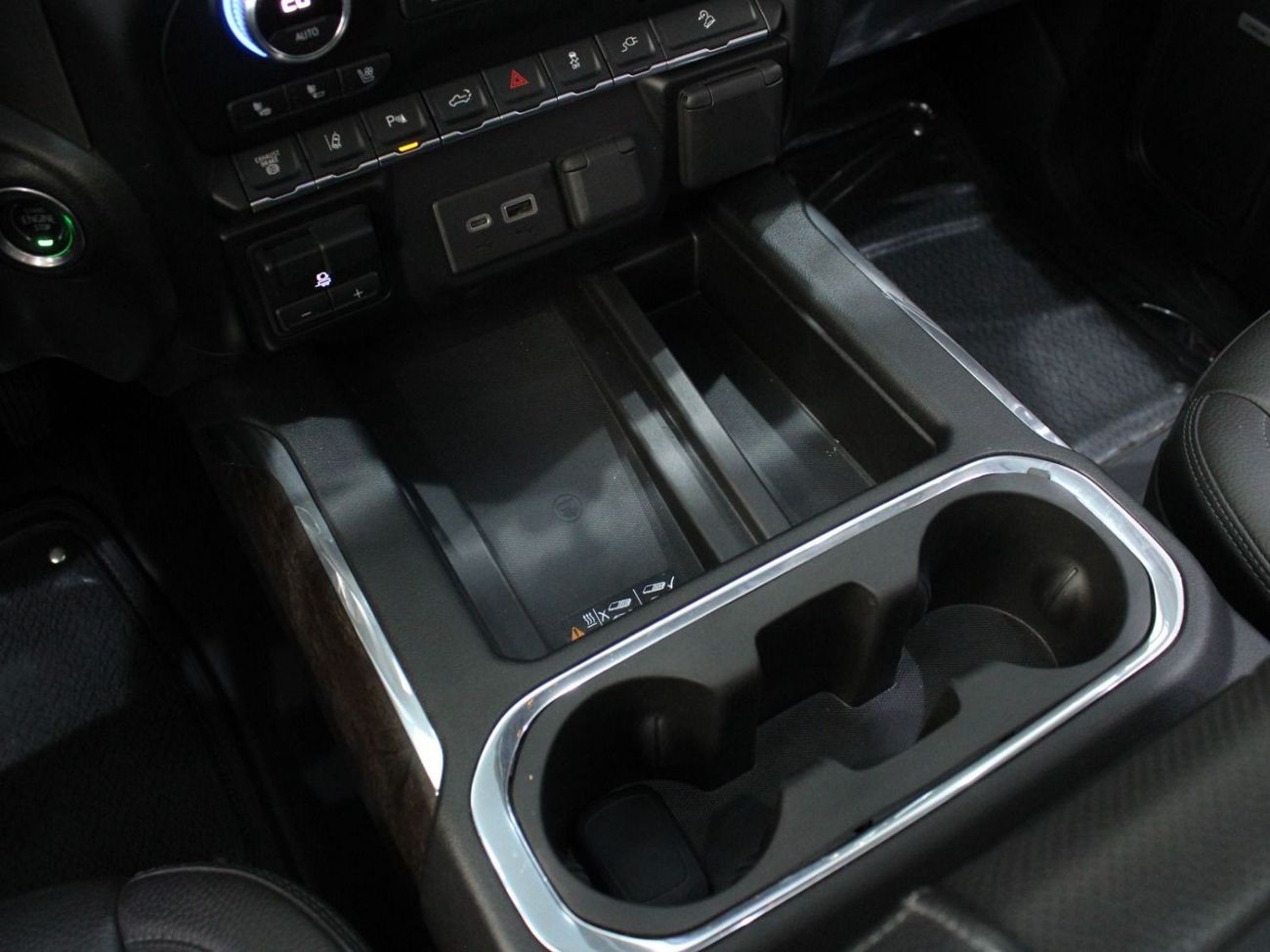 جي أم سي سييرا دينالي