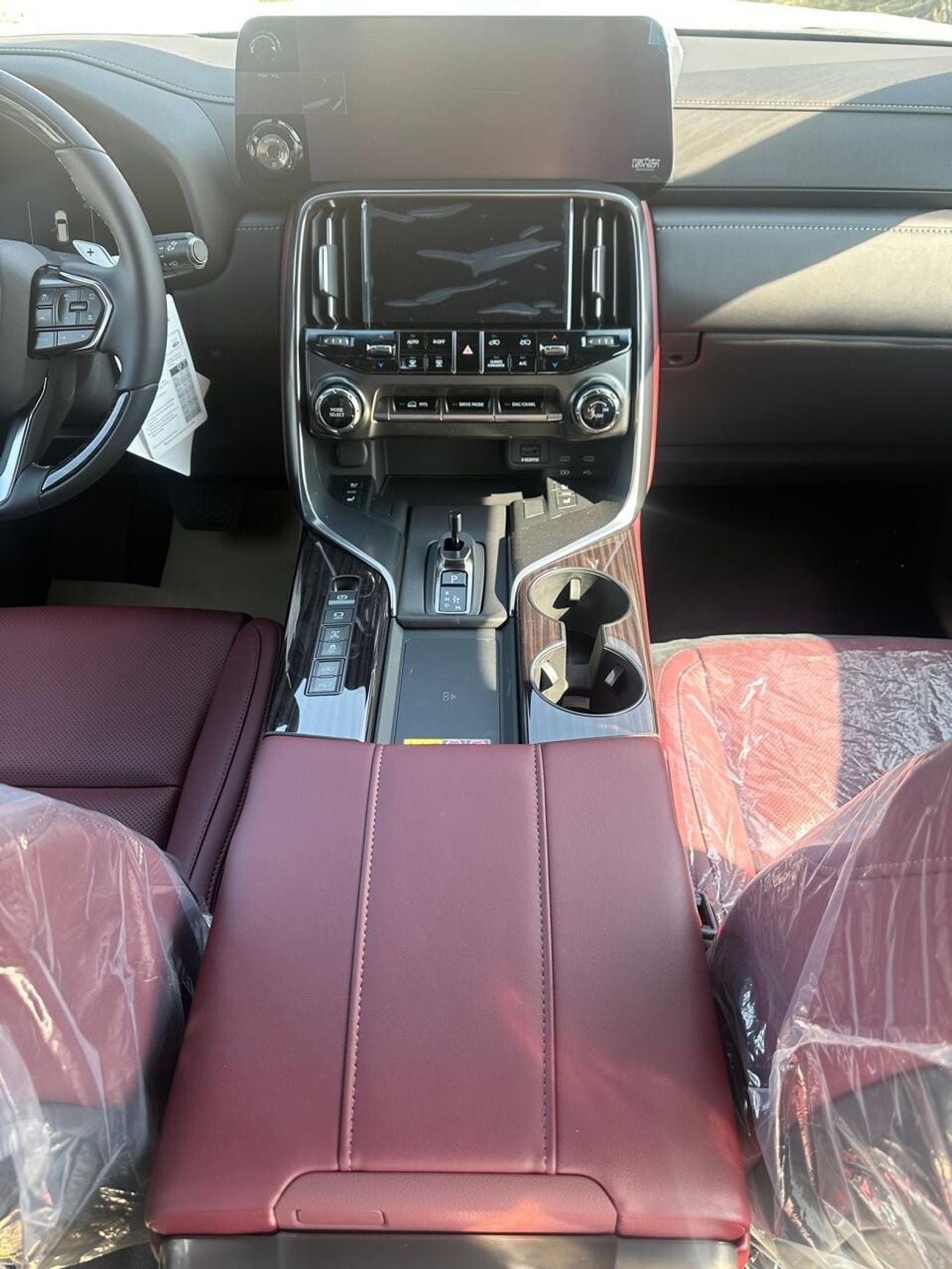 لكزس LX 700h | 3.5L HYBRID URBAN 10AT | RADAR | HEADUP DISPLAY | MARK LEVINSON | MY2025