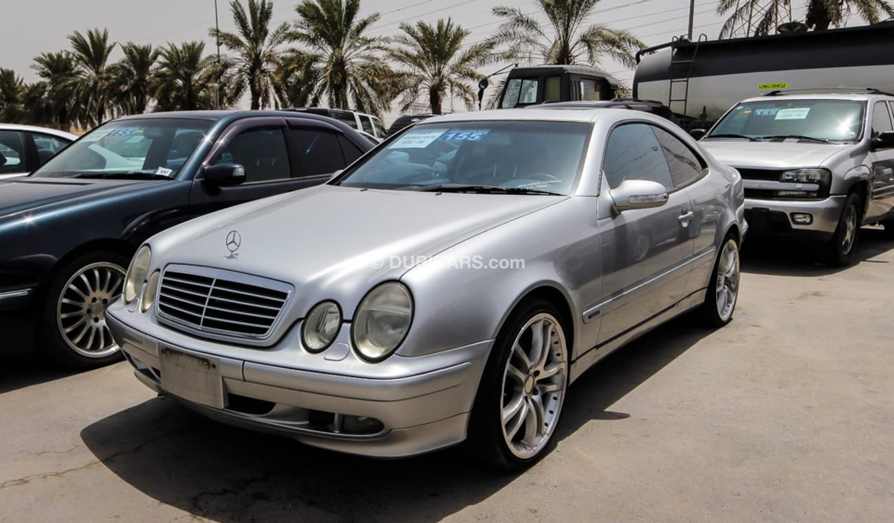 Used Mercedes-Benz CLK 320 2001 for sale in Dubai - 27340