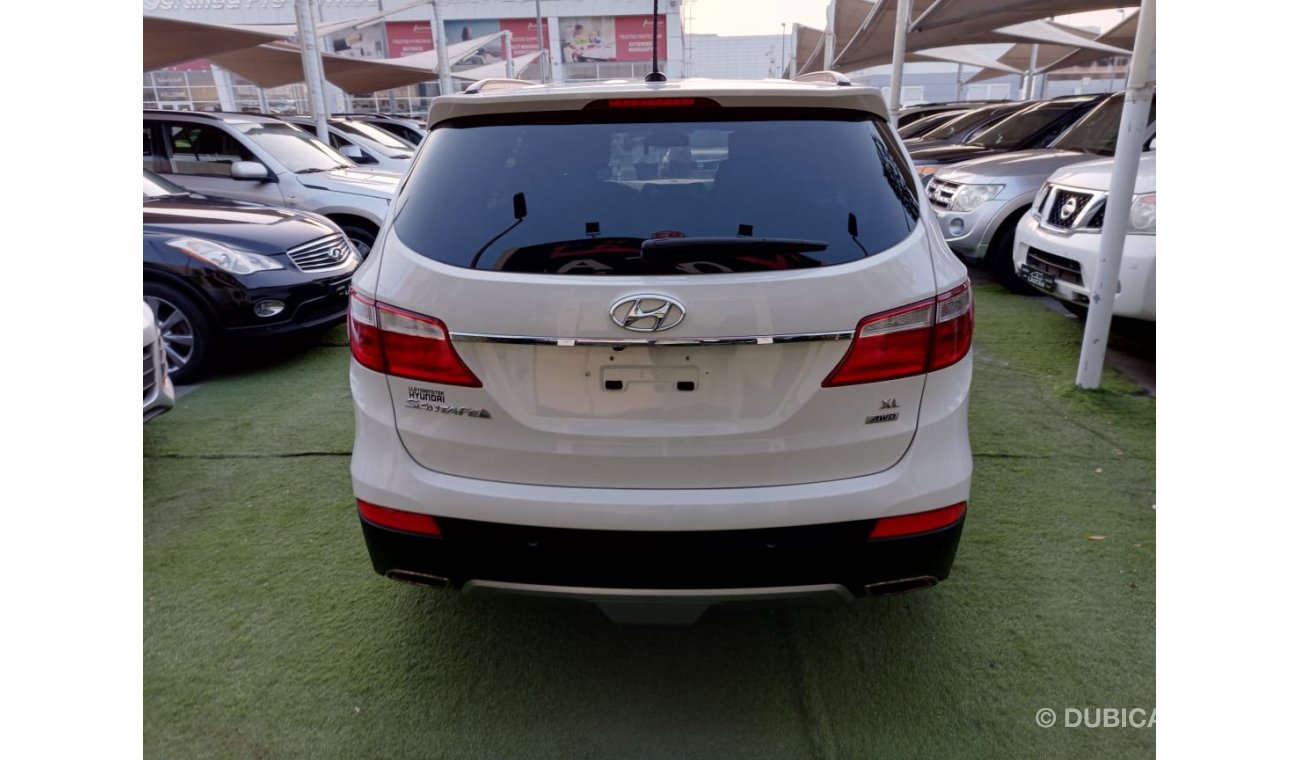 Hyundai Santa Fe 2016 model imported from Canada CLEAN TITLE Fingerprint cruise control Alloy wheels in excellent con