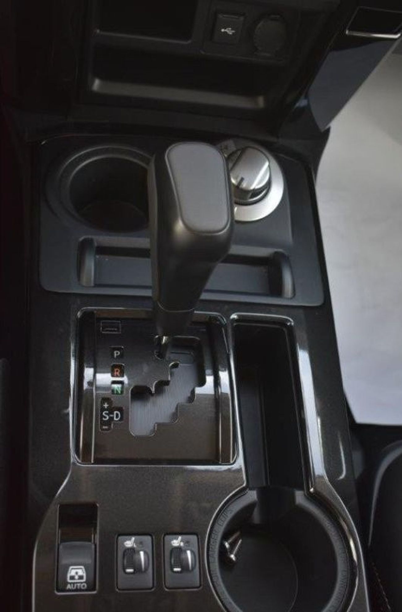 Toyota 4Runner 40th Anniversary Edition V6 4.0L 4wd Automatic.