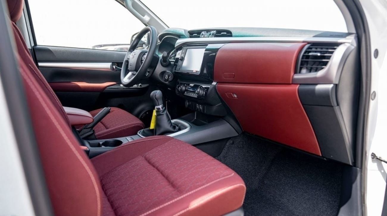 Toyota Hilux HILUX SR5 2.7L MT