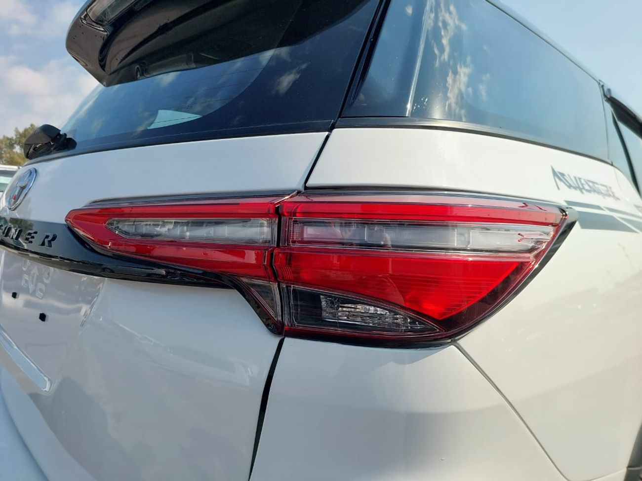 Toyota Fortuner TOYOTA FORTUNER SUV RHD 2023 MODEL 2.8 L DIESEL AUTOMATIC(PM41650)