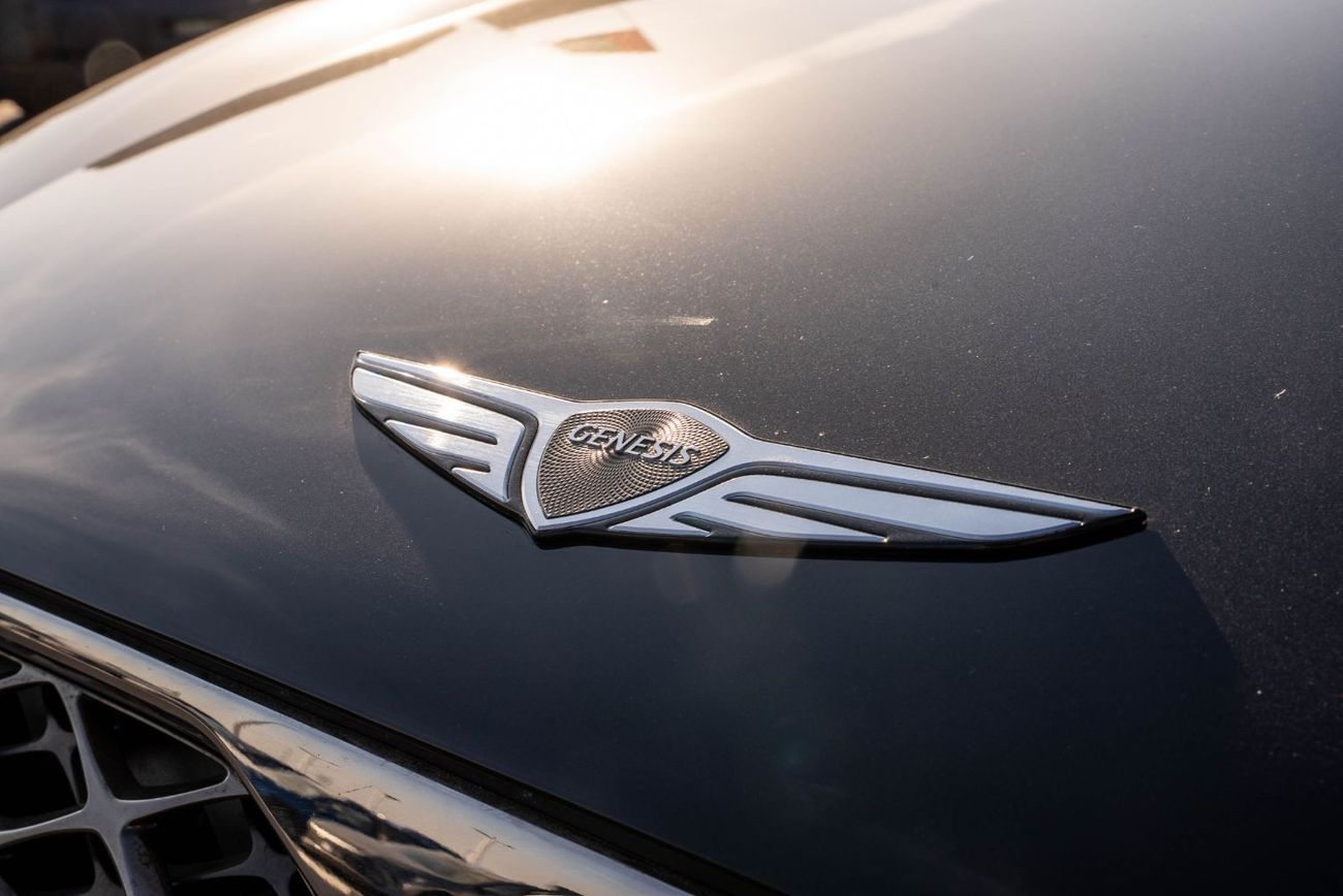 جينيسس G90 Royal AWD 2023 GCC Low Mileage 3.5L V6