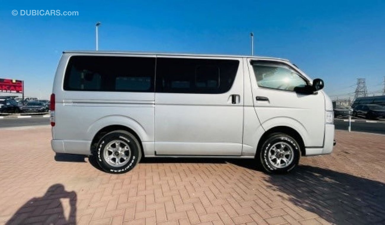 Toyota Hiace 2015  | AT | Diesel | 4WD | KDH206 | 3.0L | Silver | CLEAN VAN DX TYPE