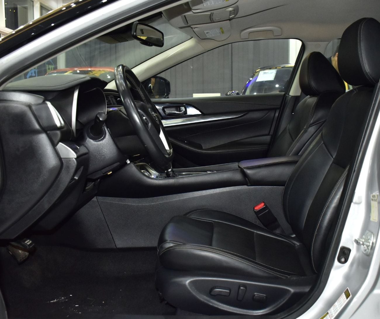 Nissan Maxima EXCELLENT DEAL for our Nissan Maxima SV ( 2021 Model ) in Silver Color American Specs