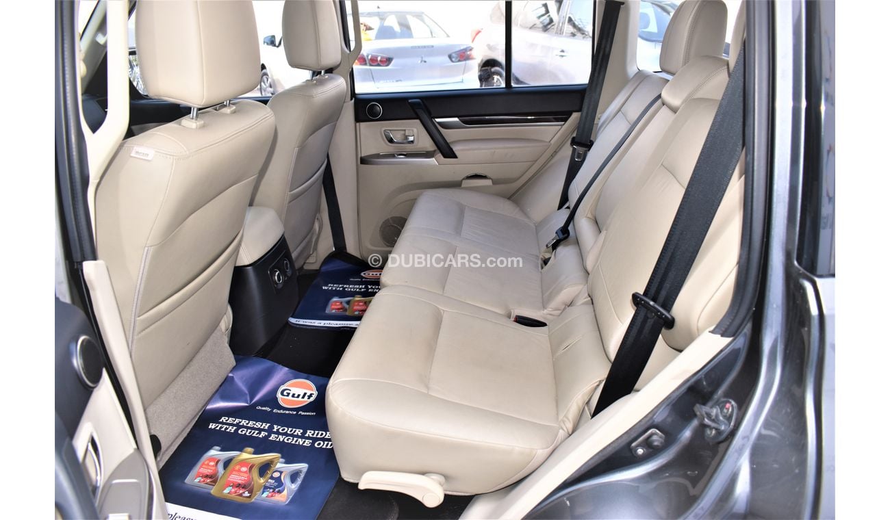 Mitsubishi Pajero 3.8L  GLS V6 FULL OPTION 2016 GCC SPECS DEALER WARRANTY