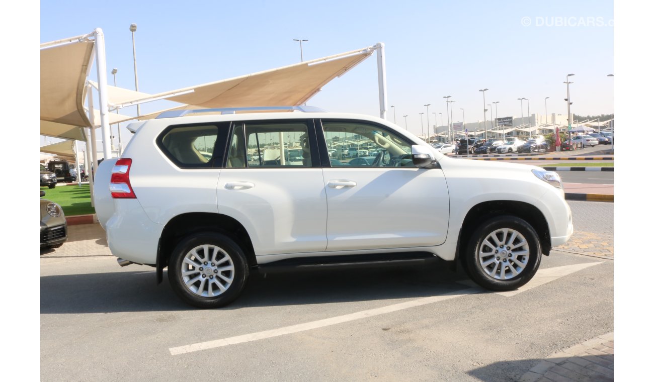 Toyota Prado GXR WITH SUNROOF AND GCC SPECS 2017