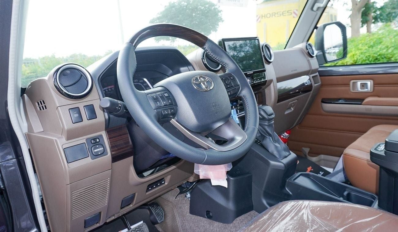 Toyota Land Cruiser 70 4.0L V6 A/T