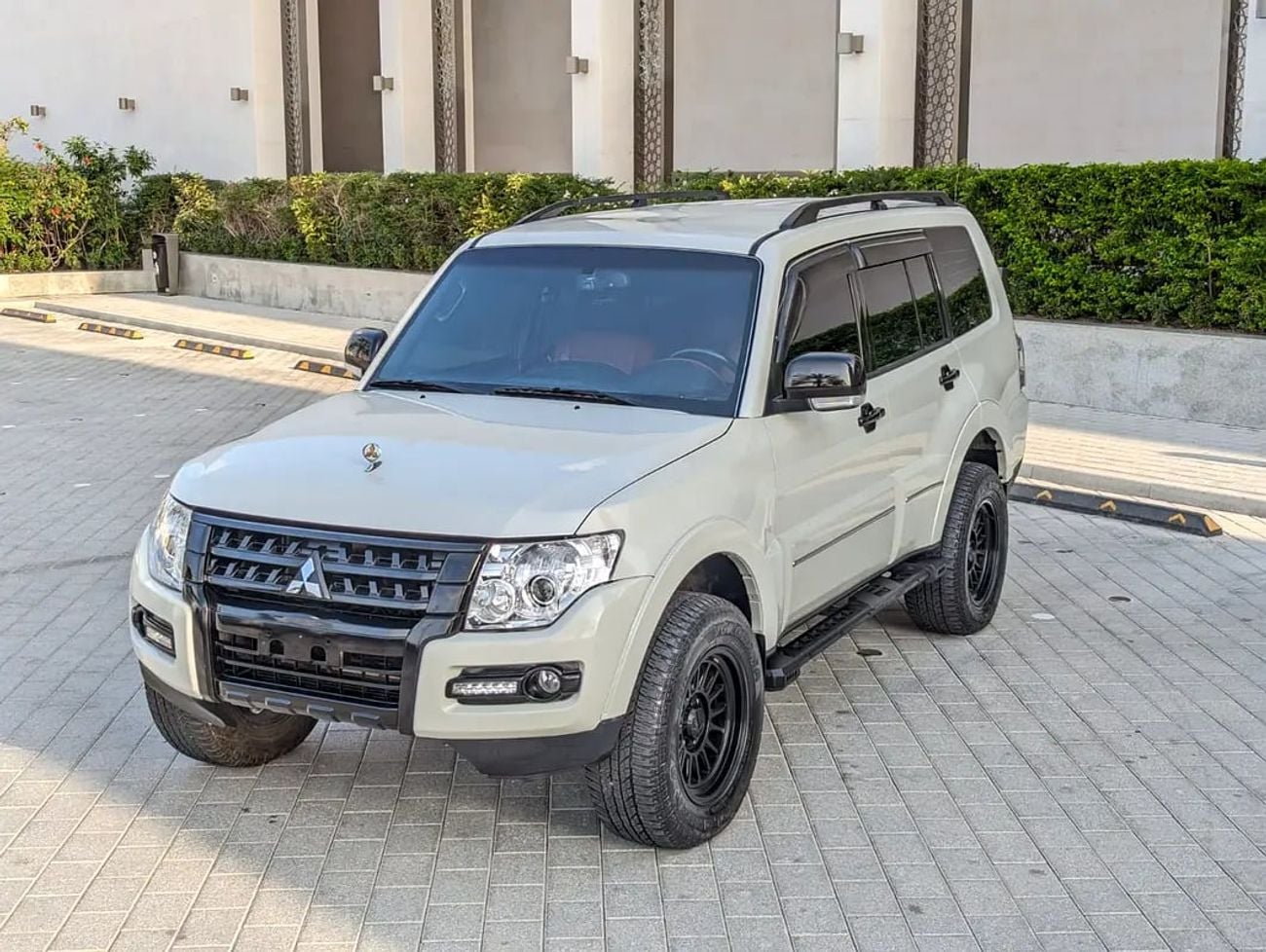 Mitsubishi Pajero GCC V6 3.8L IN EXCELLENT CONDITION