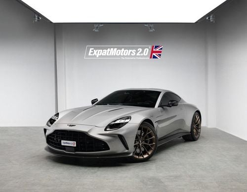 Aston Martin Vantage Standard V8