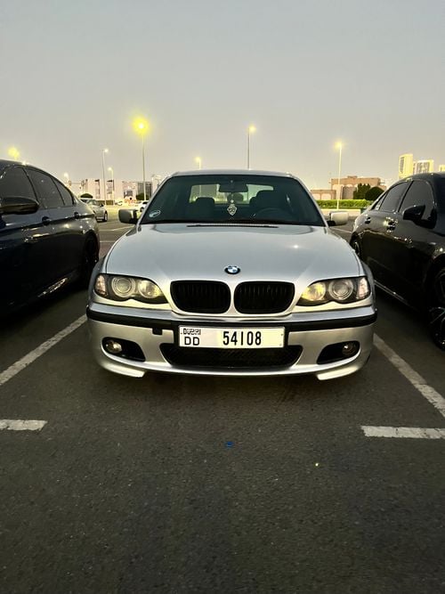 BMW 330i