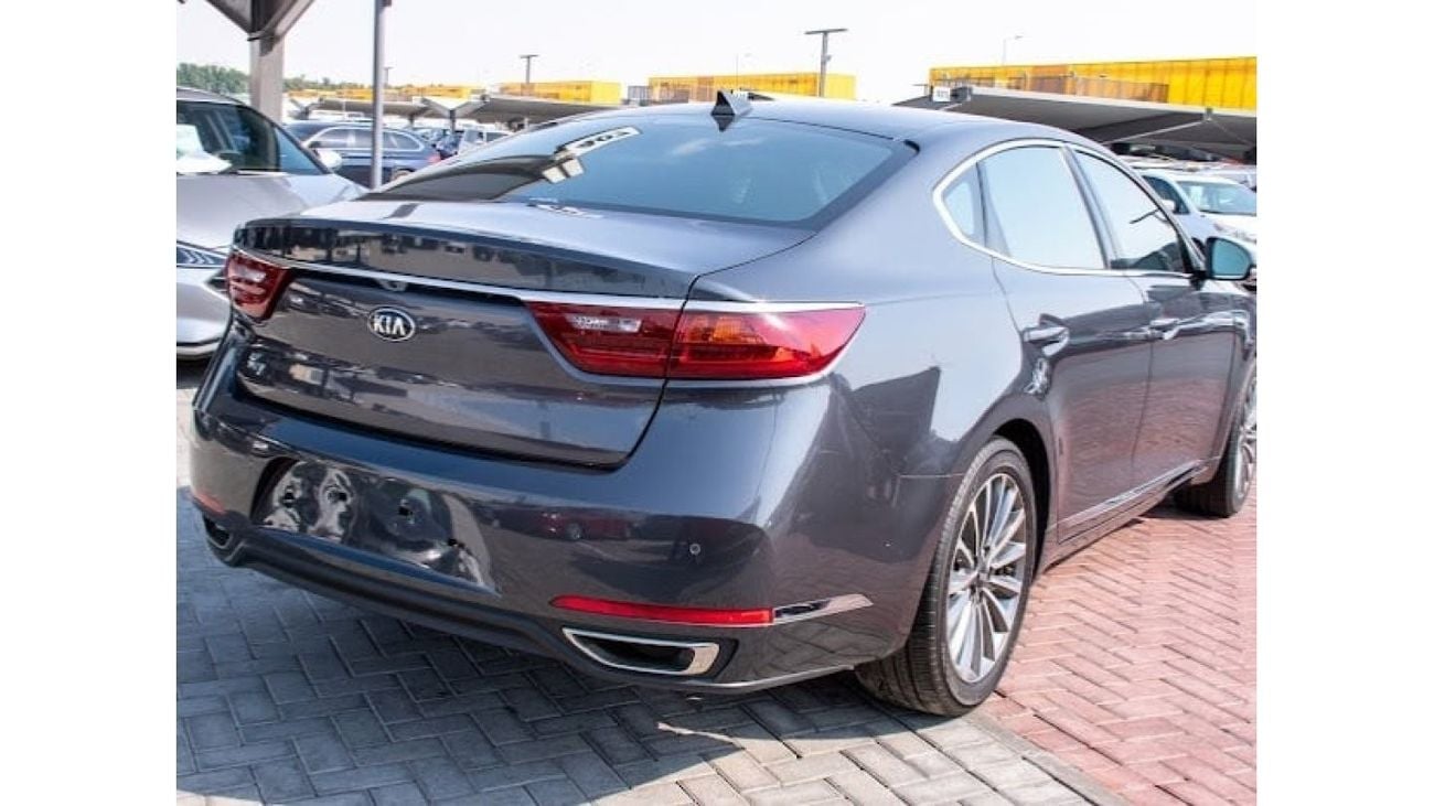 Kia K7 خاليه من الحوادث