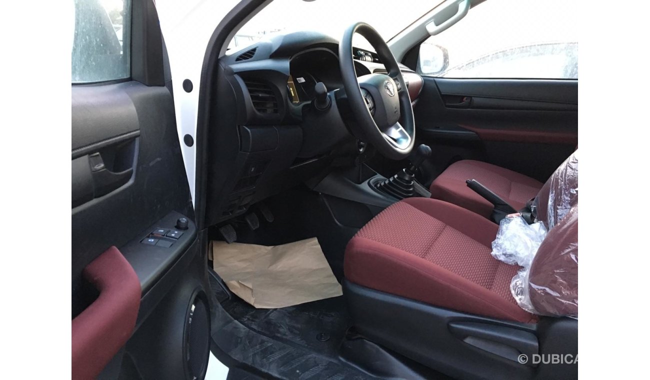 تويوتا هيلوكس تويوتا هايلوكس 2019 / 2019 4X4 بترول سنجل كابينه