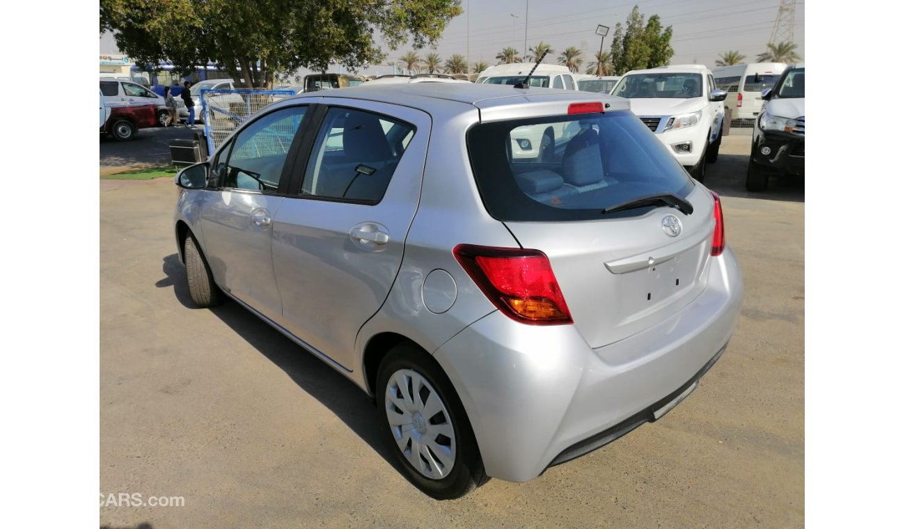 Toyota Yaris 1.3 hatch back