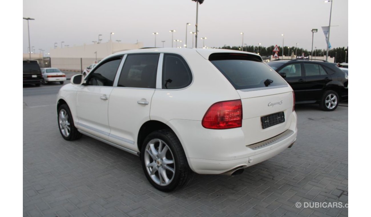 Porsche Cayenne S Porsche  cayenne S model 2006 GCC