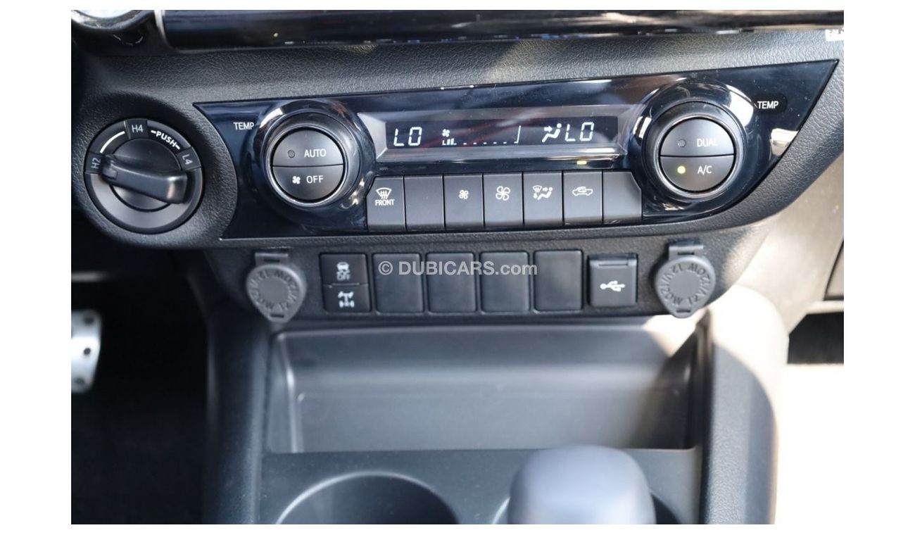 Toyota Hilux TOYOTA_HILUX_GR_2024_4.0L_FULL