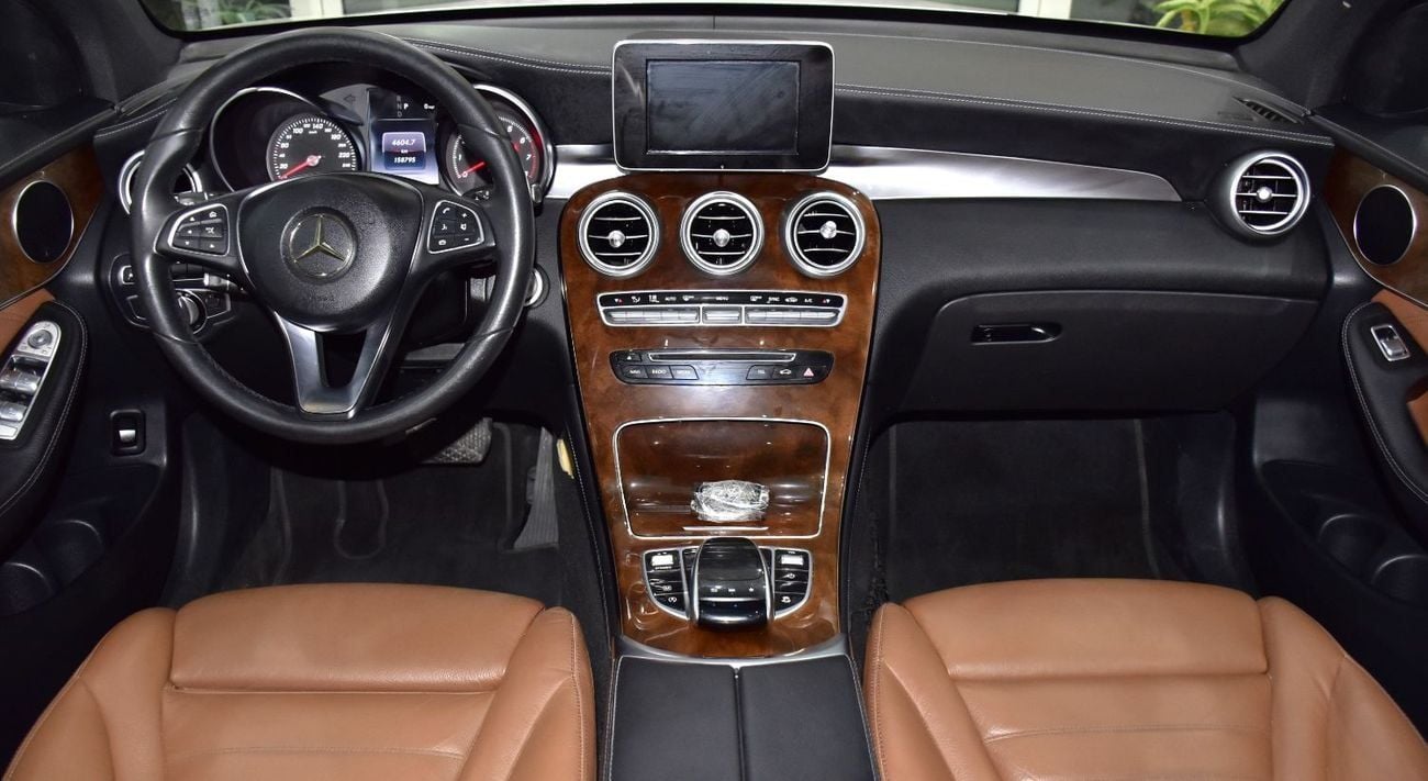 Mercedes Benz GLC250 . EXCELLENT DEAL for our Mercedes Benz GLC250 4Matic ( 2017 Model ) in White Color GCC Specs