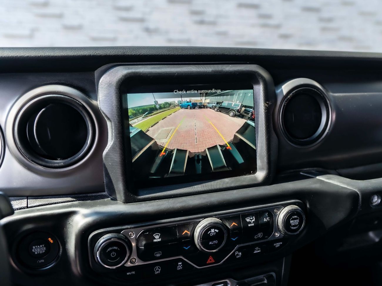 Jeep Wrangler Sport 3.6L A/T (5 Seater)