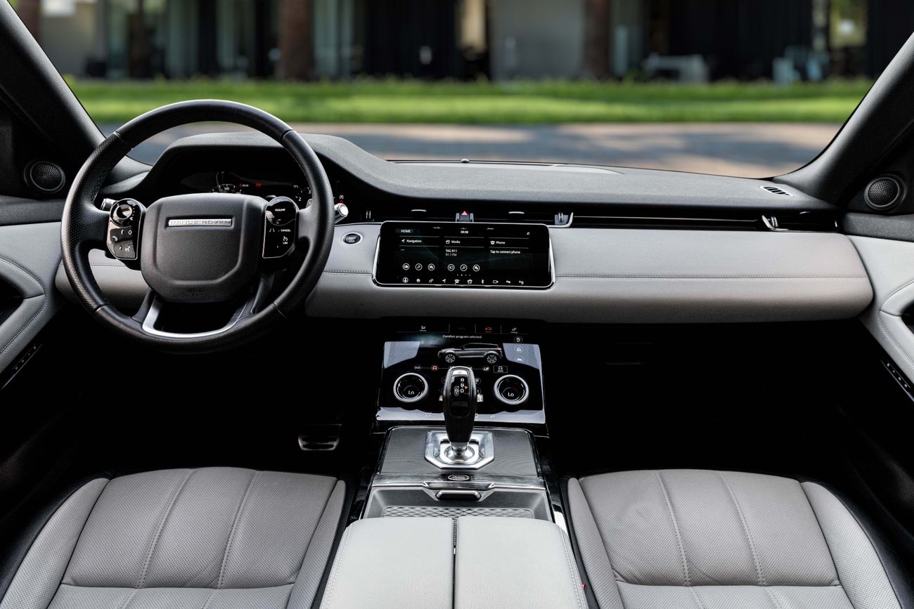 لاند روفر رانج روفر إيفوك Range Rover Evoque R-Dynamic SE | 2,115 P.M | 0% Downpayment | Agency Service History