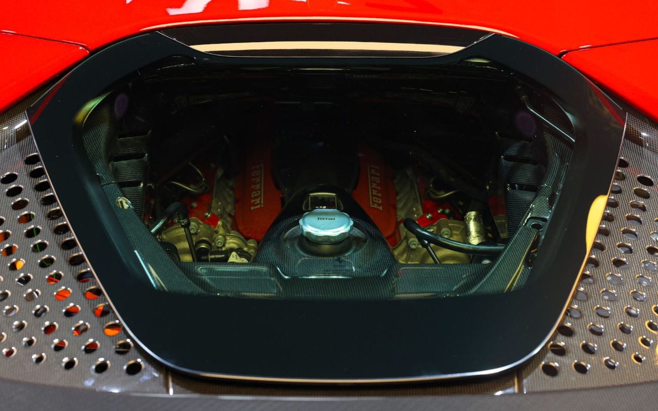 Ferrari SF90 Ferrari SF90 Spider 2024 | Service + contact | Finance available