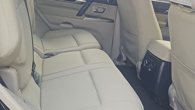 ميتسوبيشي باجيرو GLS ميدلاين