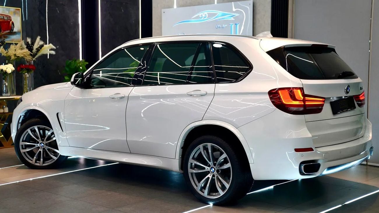 بي أم دبليو X5 M50i 4.4L INDIVIDUAL V8 || LUXURY || GCC || FREE ACCIDENTS || PERFECT CONDITION || POWERFUL ENGINE