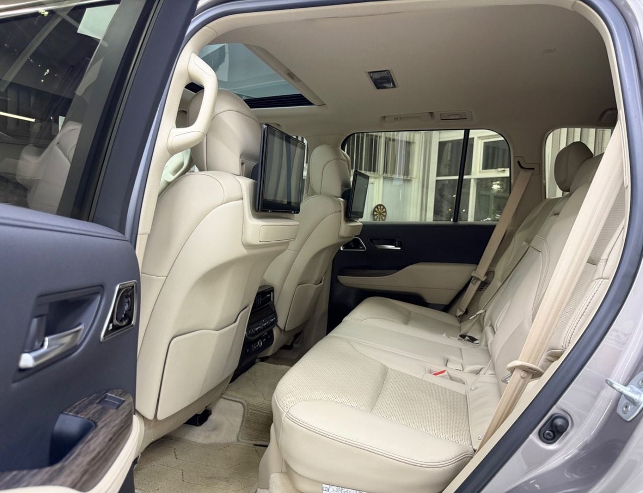 Toyota Land Cruiser VXR