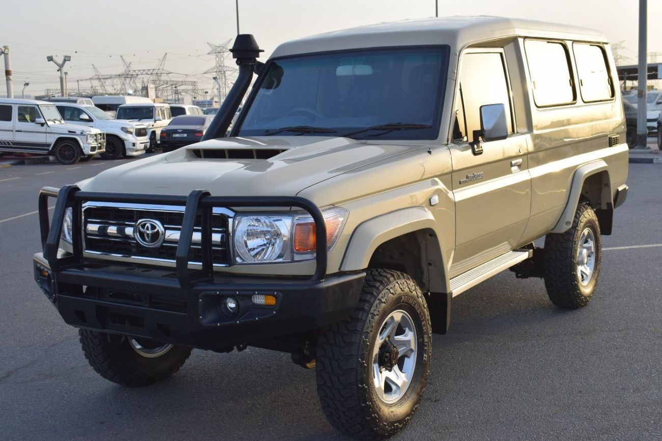 تويوتا لاند كروزر 70 2020 LAND CRUISER HARDTOP