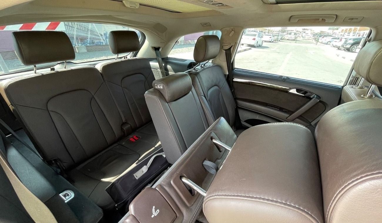 Audi Q7 خليجي. TFSI quattro Exclusive Sports Style Package 3.0L