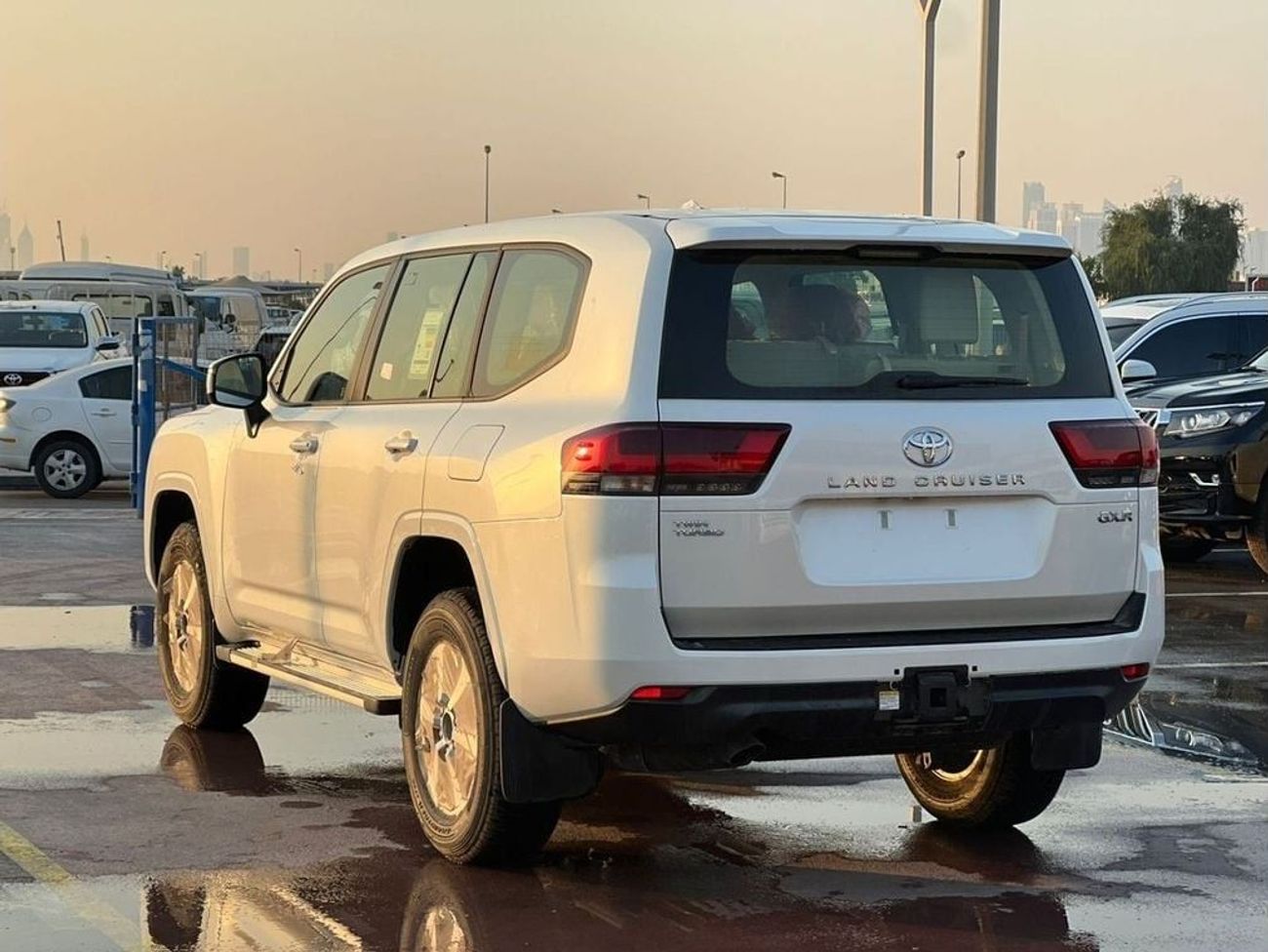 Toyota Land Cruiser TOYOTA LAND CRUISER   3.5L SUV 4 WD 2024