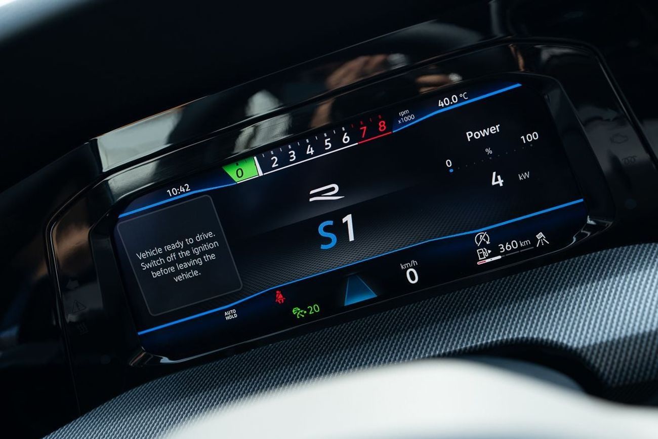 Volkswagen Golf R Topline 2.0L( 333HK) 2025