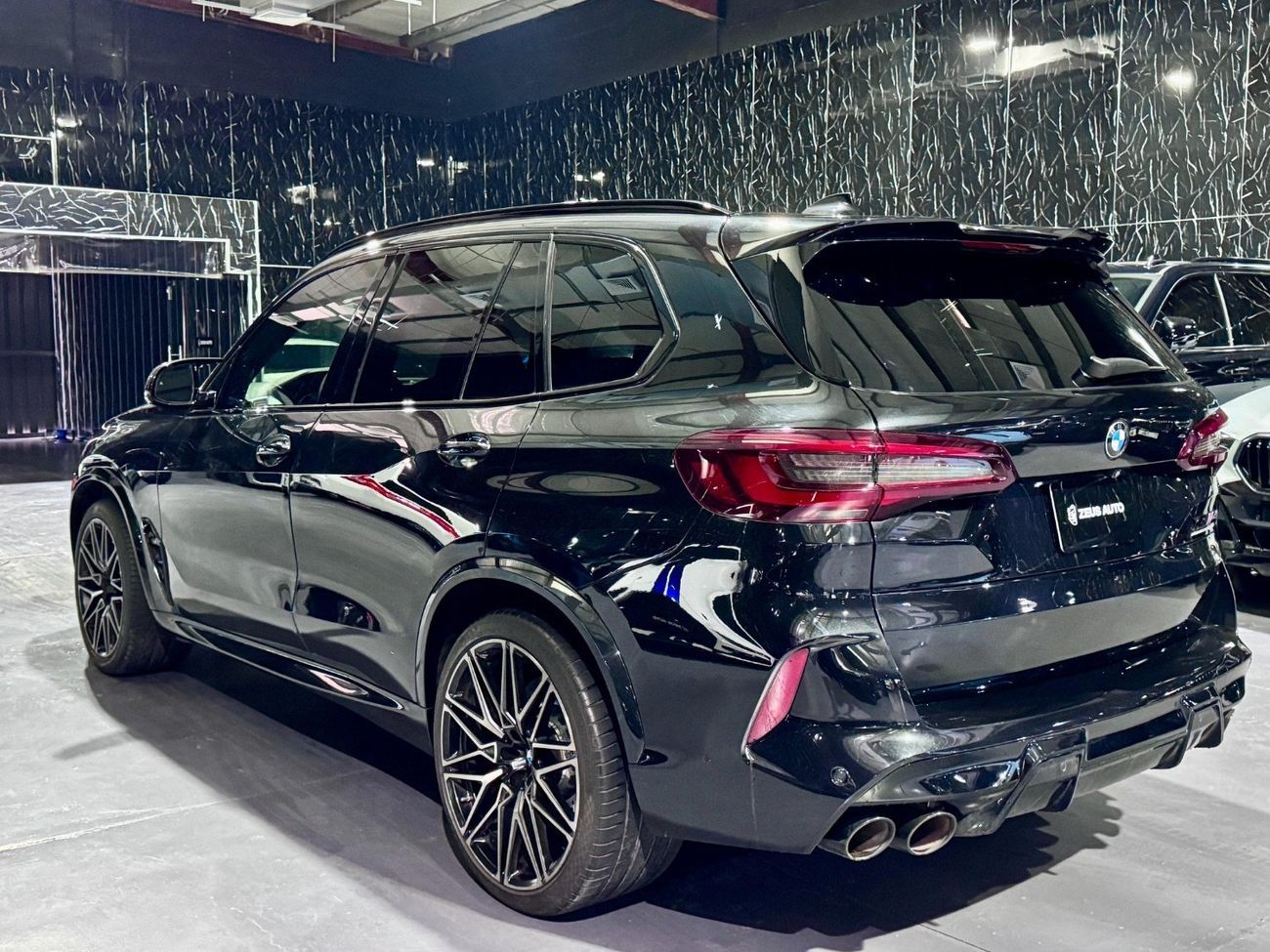 BMW X5M Competition 4.4L 2021 BMW X5 M Competition, Canadian specs With 1 Year warranty and FSH from AGMC an