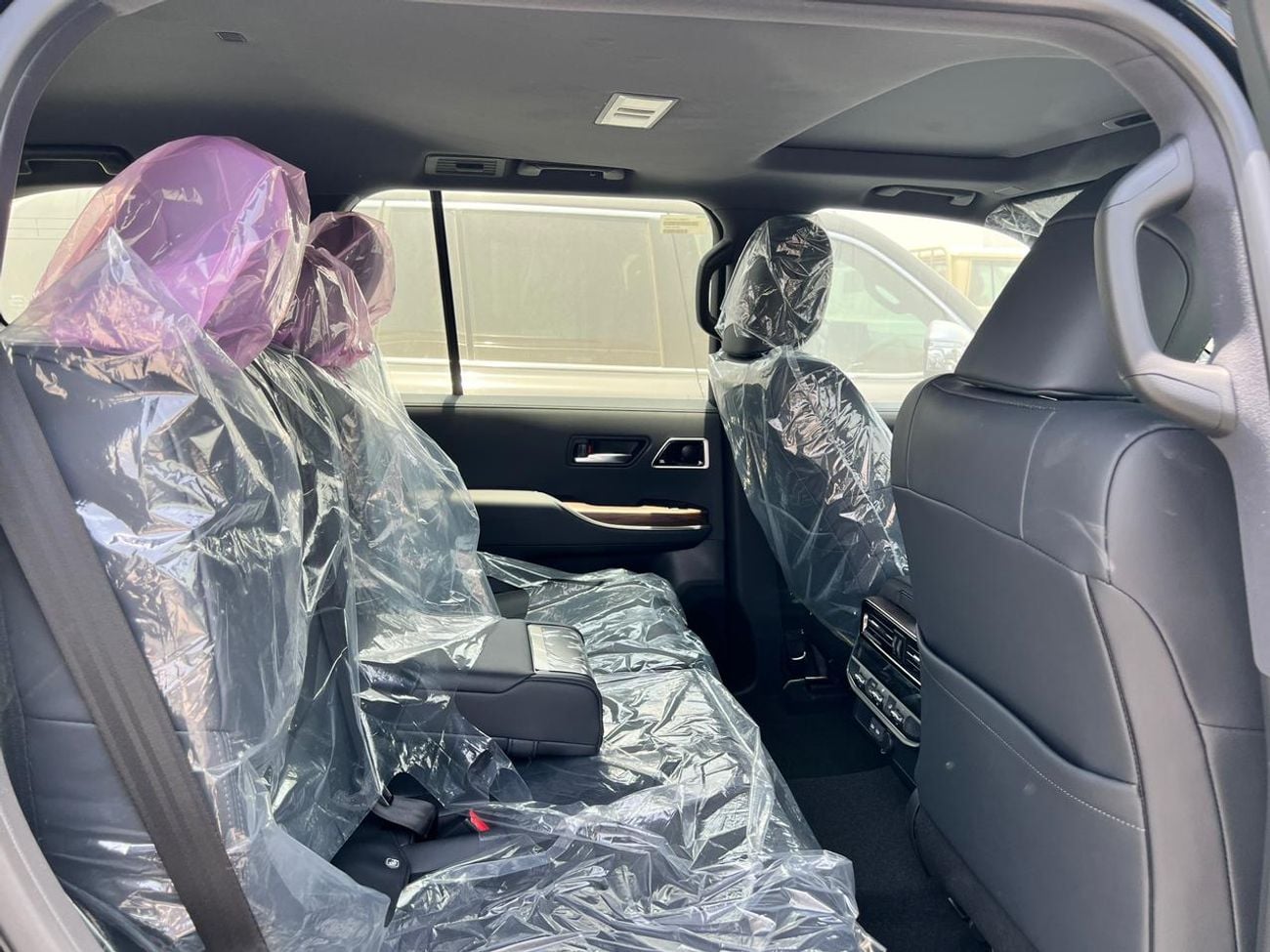 تويوتا لاند كروزر 2026 Toyota Land Cruiser LC300 VX+ 3.5L V6 Twin Turbo Petrol A/T 4WD Only For Africa