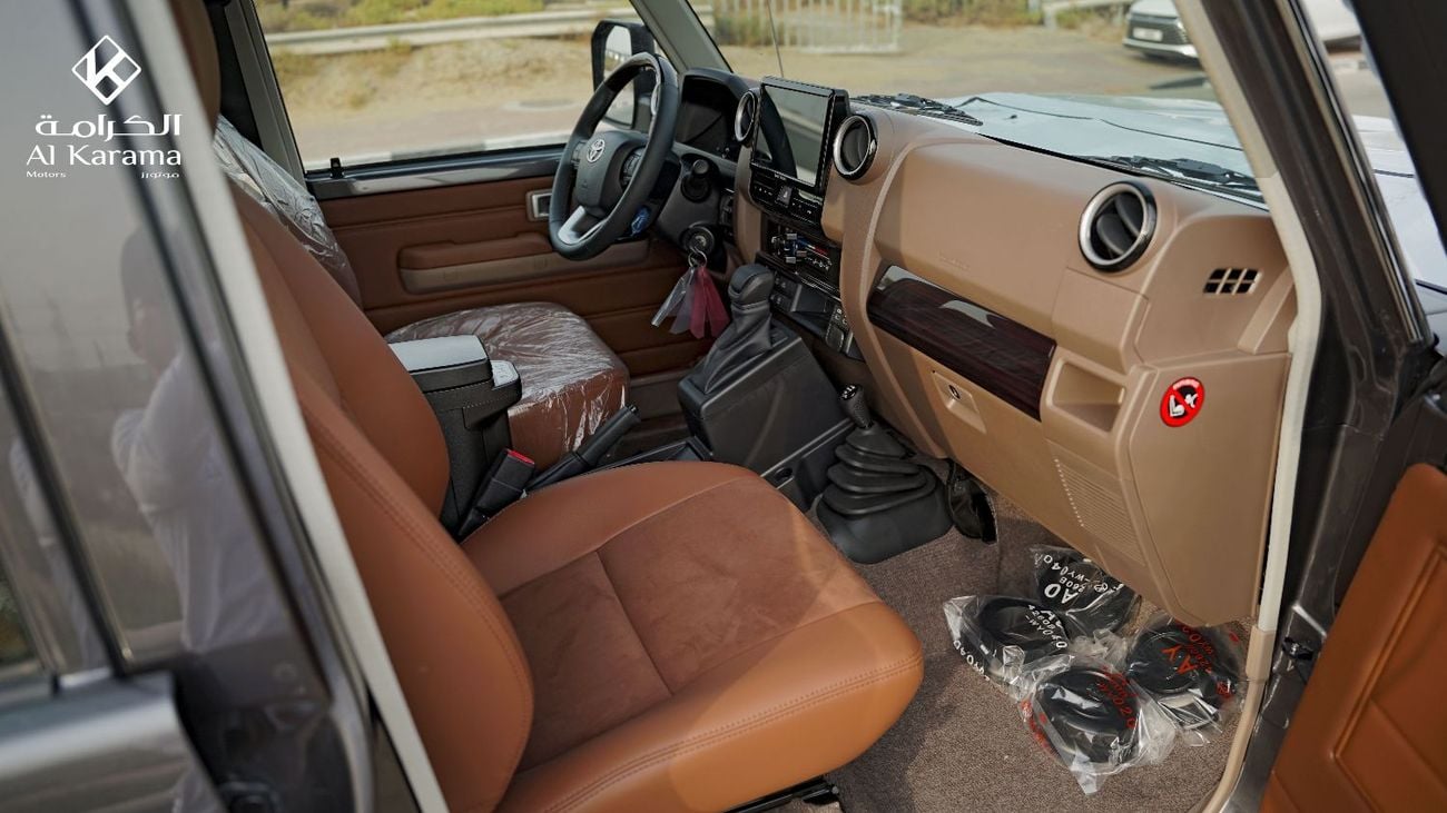 Toyota Land Cruiser 70 LC76 LX - GCC Specs 2.8L - Diff Lock | Apple car Play | Cruise Control | LTA