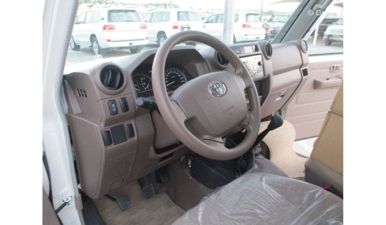 Toyota Land Cruiser Pick Up 79 4.5L Diesel Double Cab STD  Manual