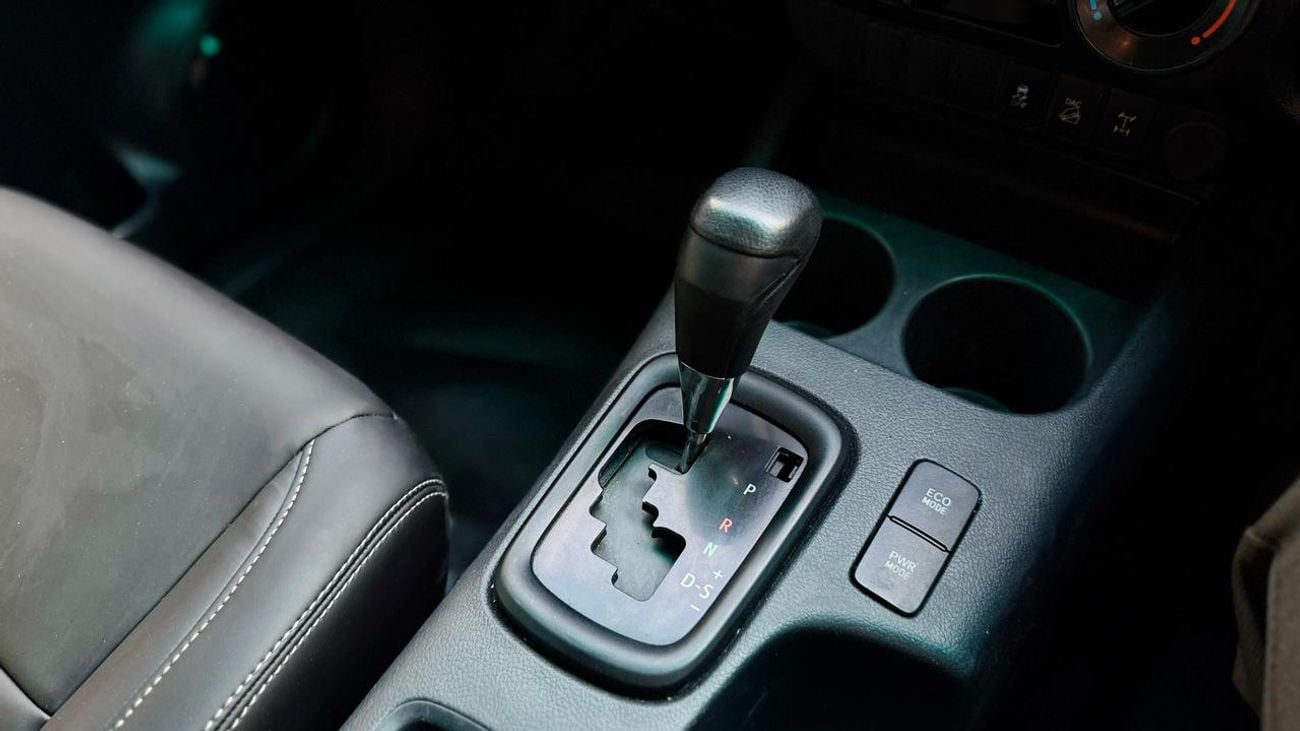 تويوتا هيلوكس -