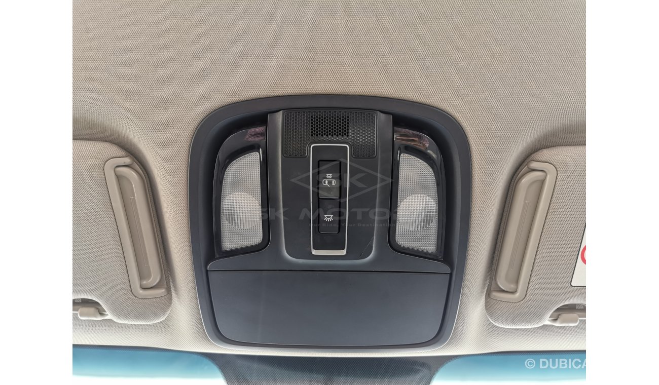 كيا سورينتو 2.4L, 18" Rims, LED Headlights, Parking Sensors, Headlamp Lightening Switch, USB (LOT # 766)