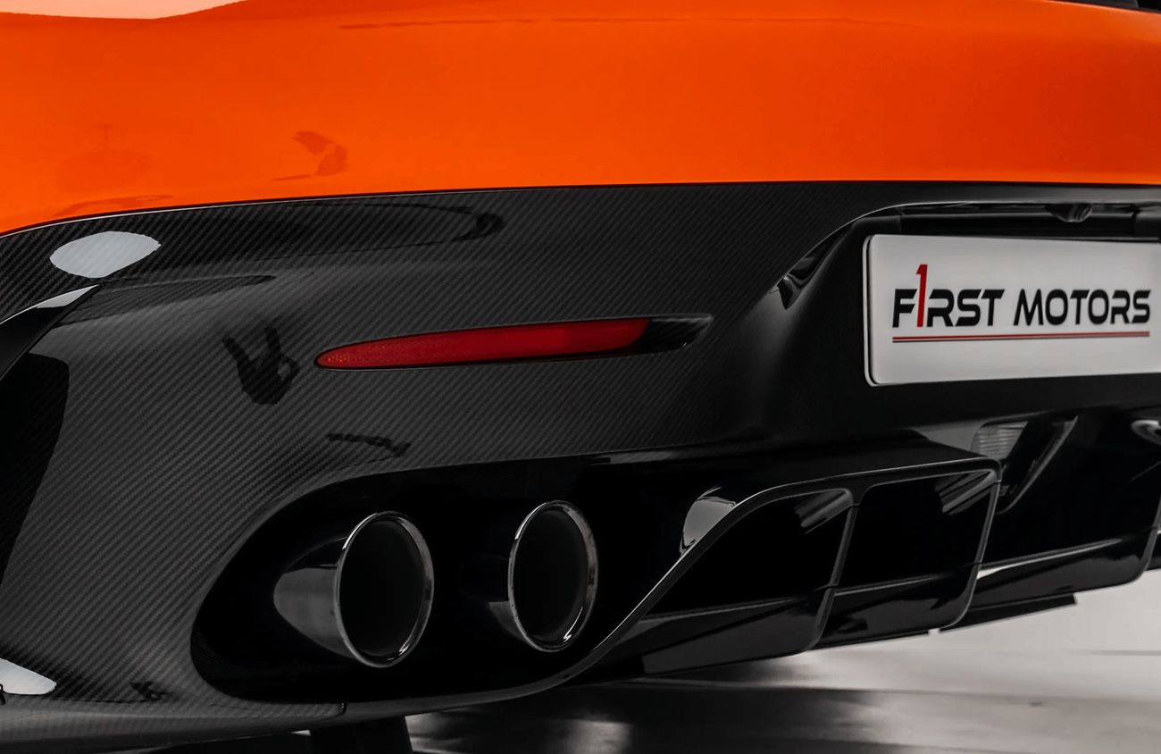 Mercedes-Benz AMG GT All-new 4.0L V8 biturbo engine