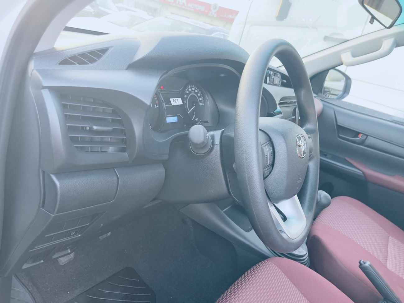 تويوتا هيلوكس GL 2.4L Double Cab Utility