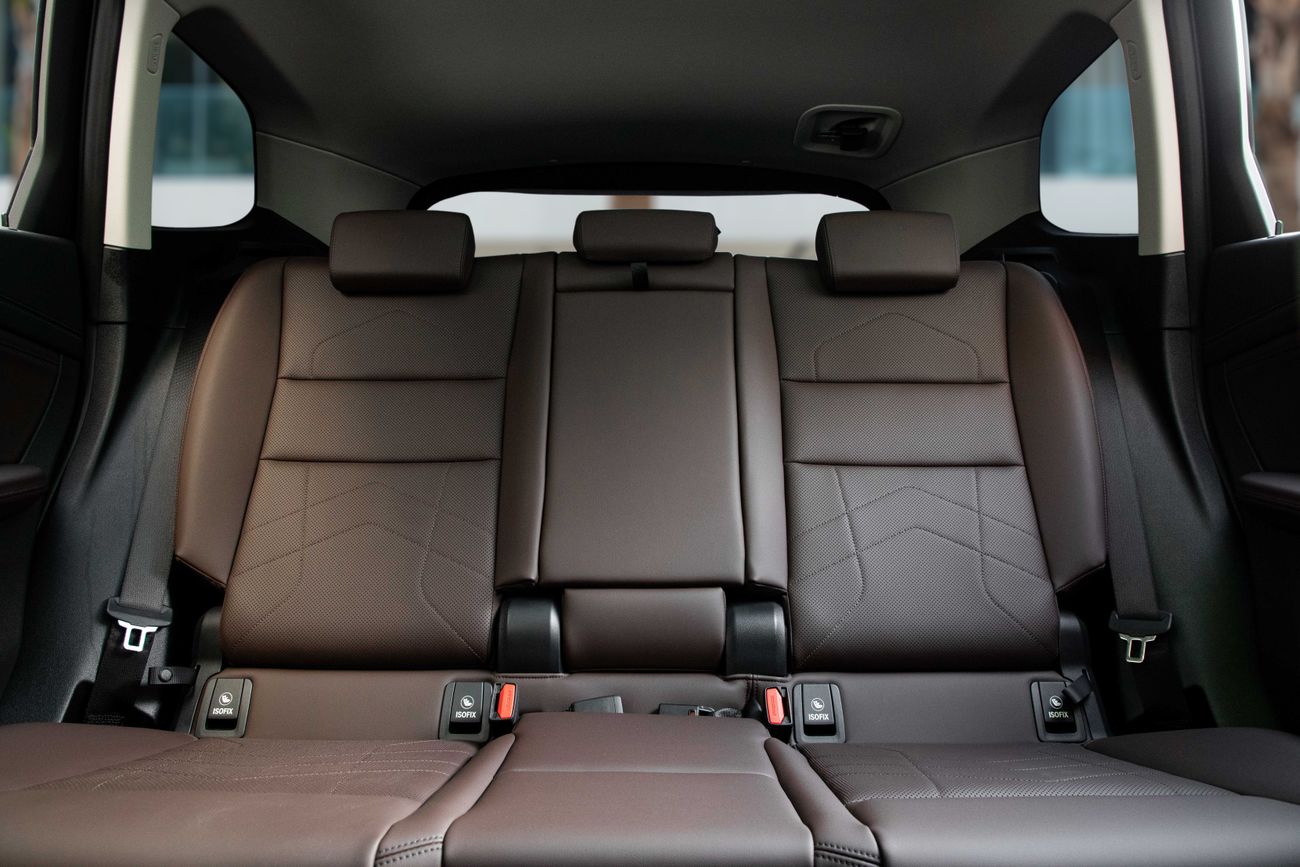 بي أم دبليو X1 X1 | 2,546 P.M | 0% Downpayment | Warranty | Only 2,000km | Like New!