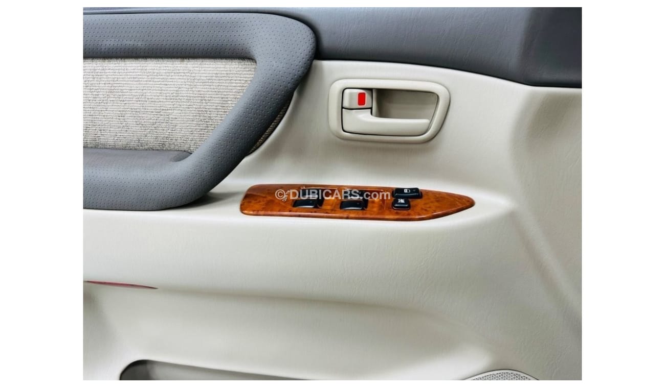 تويوتا لاند كروزر GCC .. GXR .. V6 .. Perfect Condition ..