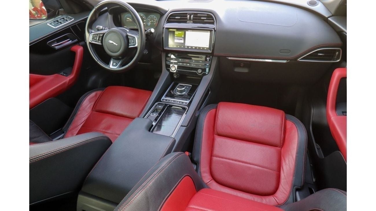 جاكوار F بيس R-سبورت