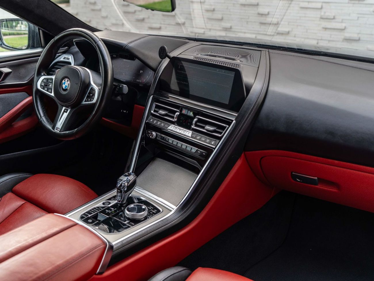 بي أم دبليو M850i Carbon Edition 4.4L