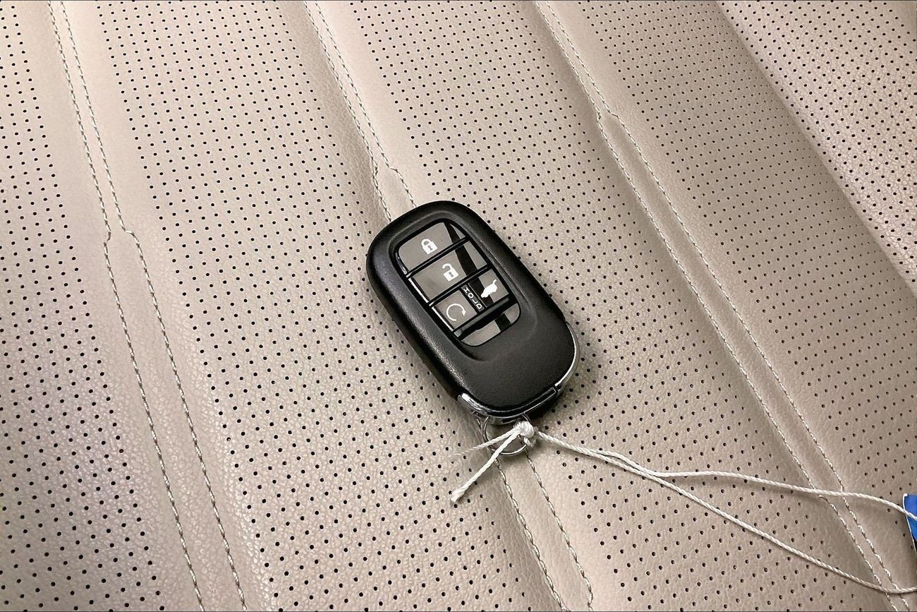 Honda CRV Touring | National Day Celebration | Guaranteed Warranty | 0 Down Payment