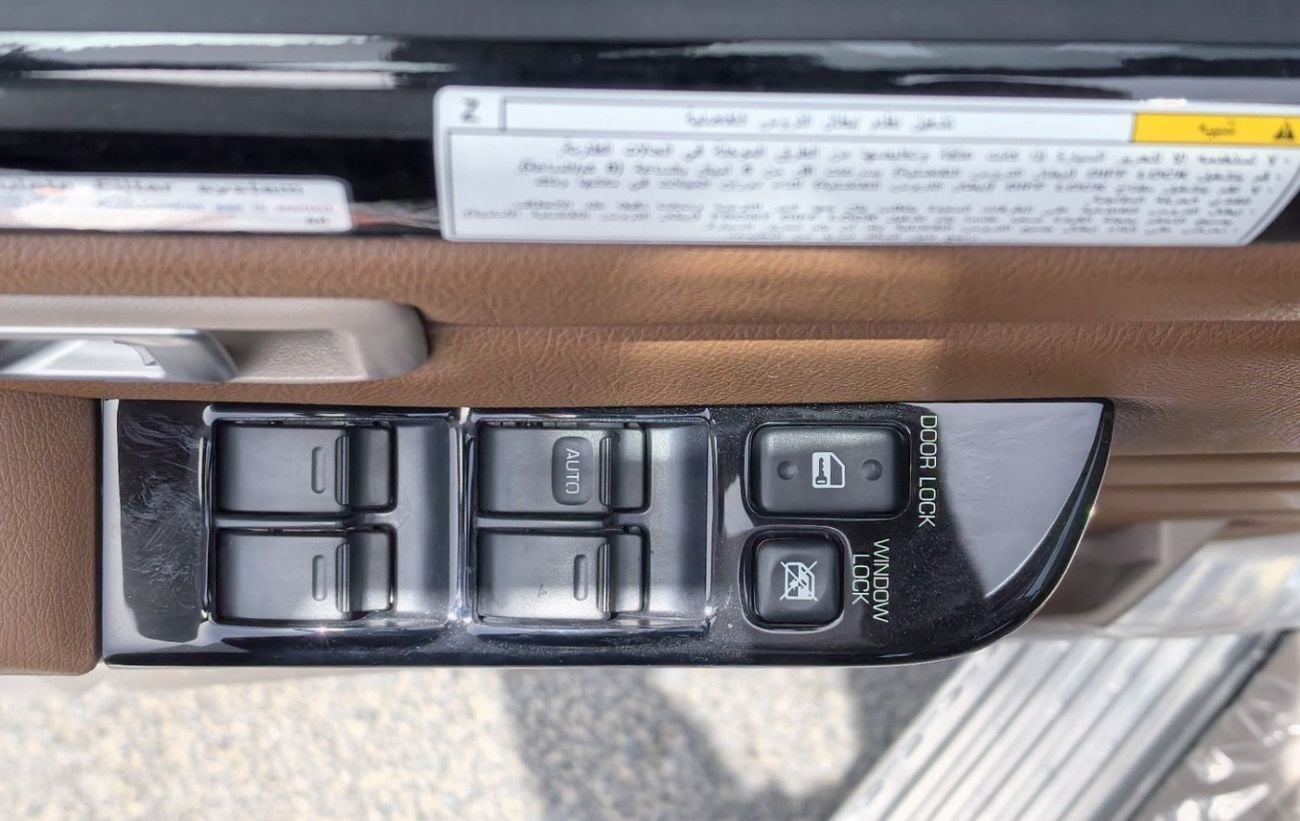 تويوتا لاند كروزر 70 LX 2025 TOYOTA LAND CRUISER 76 2.8L DIESEL 5 DOOR FULL OPTION