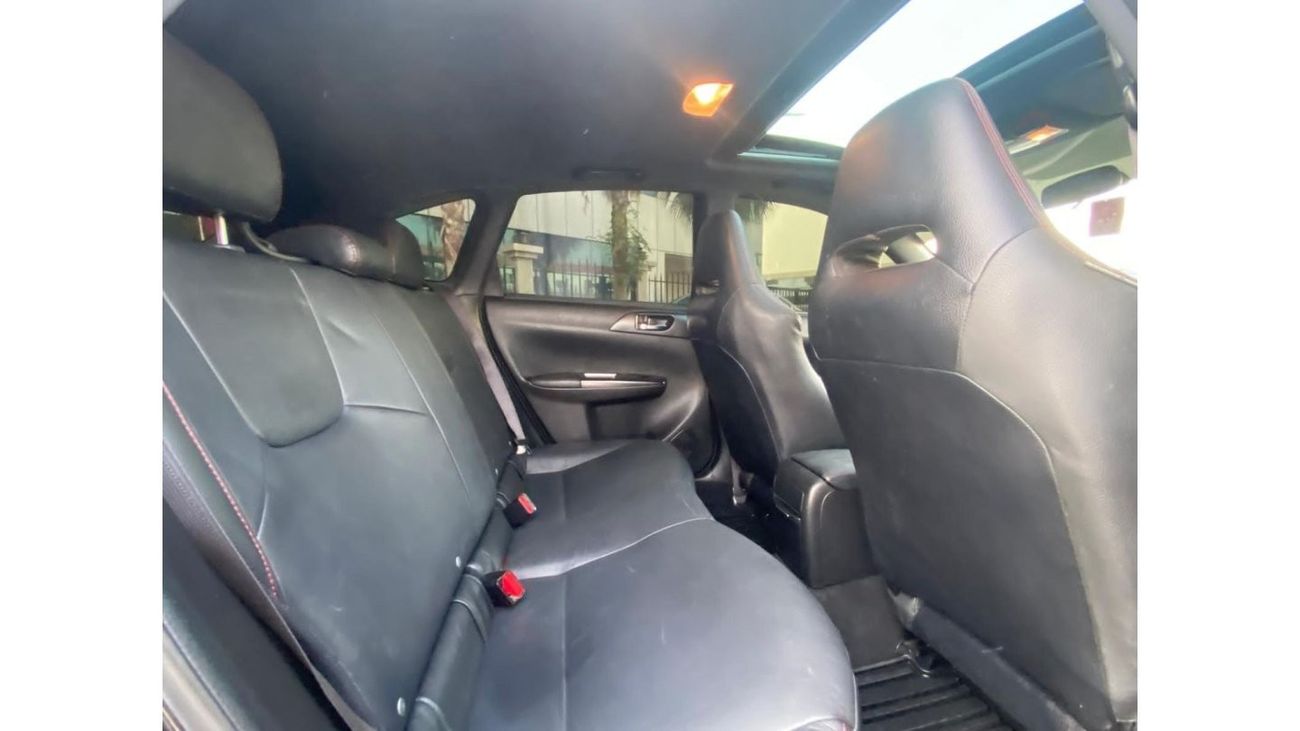 سوبارو امبريزا WRX