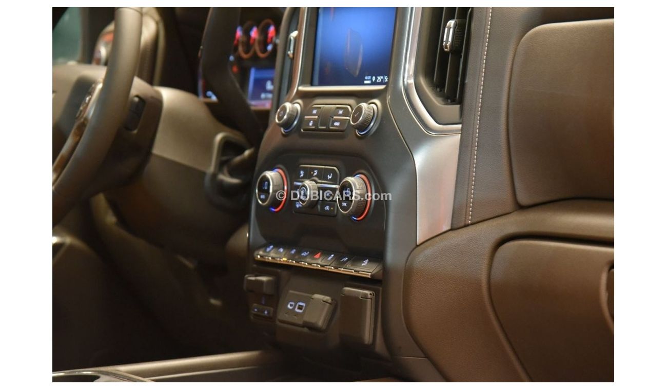 Chevrolet Silverado Z71 LT TRAIL BOSS ✔GCC Specs ✔2 Years Warranty